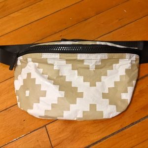 Aloha Waterproof Fanny Pack